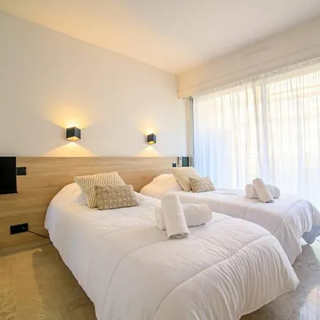 Le Bain De Soleil - Le Bain De Soleil 5 Star Two Bedroom Apartamento *