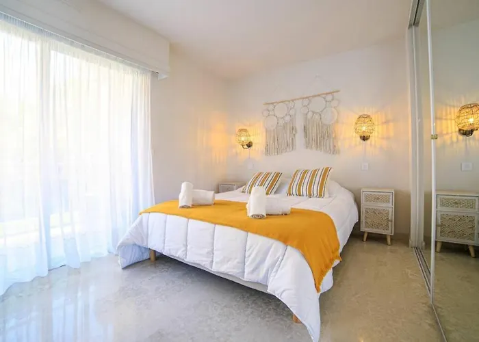 Le Bain De Soleil - Le Bain De Soleil 5 Star Two Bedroom アパート