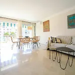 Le Bain De Soleil - Le Bain De Soleil 5 Star Two Bedroom Apartament *